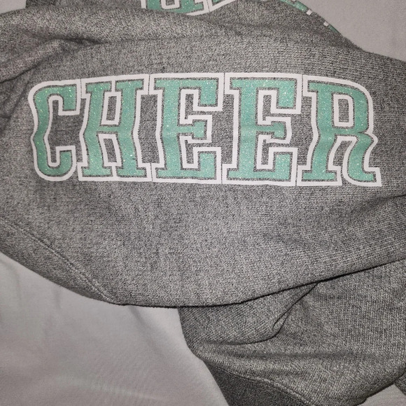 Varsity/UCA Cheer Bundle: Long Sleeve T-Shirt & Pullover - XS - Picture 2 of 11